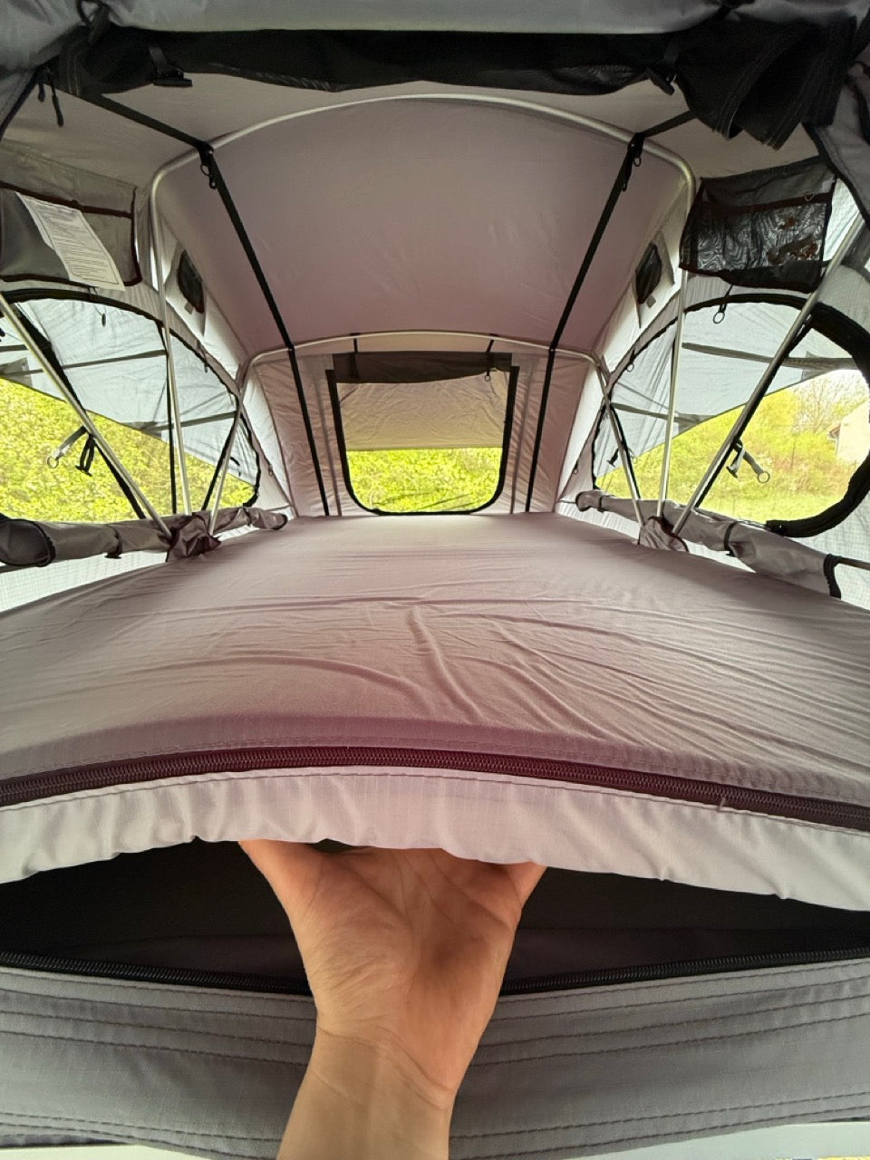 Koupit střešní autostan Elevate